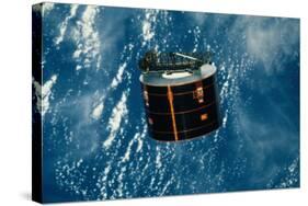 Discovery Satellite in Orbit-null-Stretched Canvas