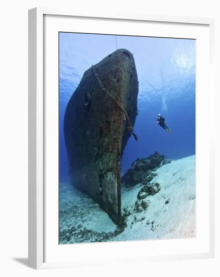 Diver Exploring the Felipe Xicot�Ncatl Shipwreck in Cozumel, Mexico-null-Framed Photographic Print