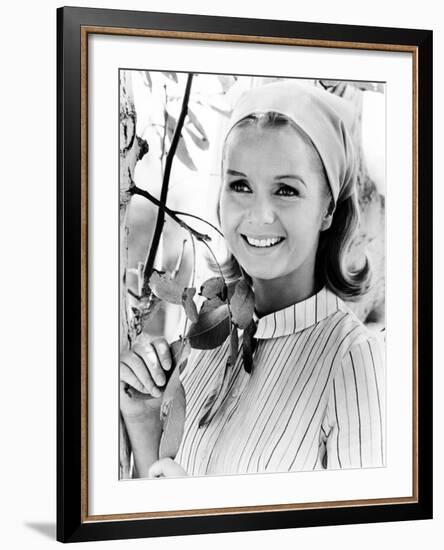 Divorce American Style, Debbie Reynolds, 1967-null-Framed Photo