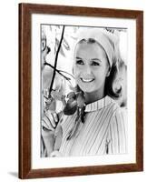 Divorce American Style, Debbie Reynolds, 1967-null-Framed Photo