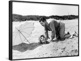 Divorce - Italian Style, Marcello Mastroianni, Daniela Rocca, 1961-null-Framed Photo