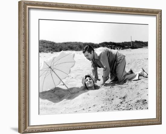 Divorce - Italian Style, Marcello Mastroianni, Daniela Rocca, 1961-null-Framed Photo