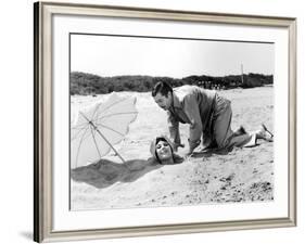 Divorce - Italian Style, Marcello Mastroianni, Daniela Rocca, 1961-null-Framed Photo