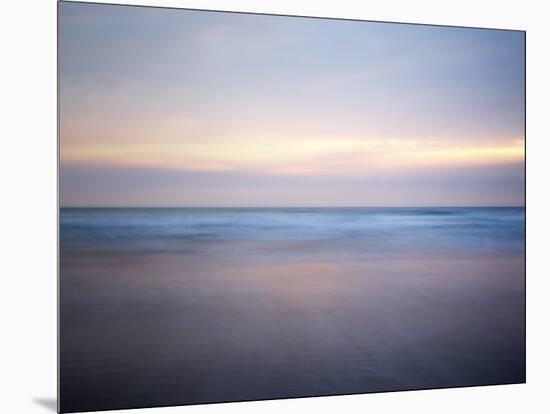 Dolente-Doug Chinnery-Mounted Photographic Print