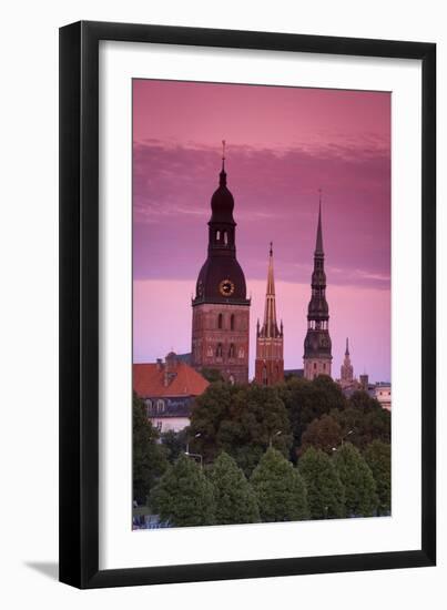 Dom Cathedral, St. Peter's Church-Doug Pearson-Framed Premium Photographic Print