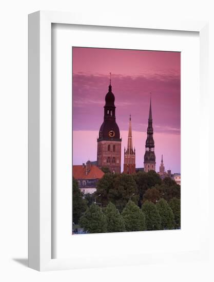 Dom Cathedral, St. Peter's Church-Doug Pearson-Framed Photographic Print