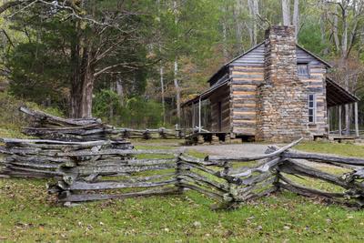 Tennessee, Great Smoky Mountains NP. John Oliver Place in Cades Cove