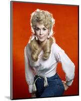 Donna Douglas, The Beverly Hillbillies (1962)-null-Mounted Photo