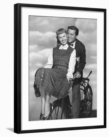 Doris Day, Gordon Macrae, On Moonlight Bay, 1951-null-Framed Photographic Print