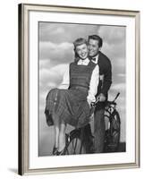 Doris Day, Gordon Macrae, On Moonlight Bay, 1951-null-Framed Photographic Print