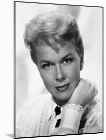Doris Day. "The Man Who Knew Too Much" 1956, Directed by Alfred Hitchcock-null-Mounted Photographic Print