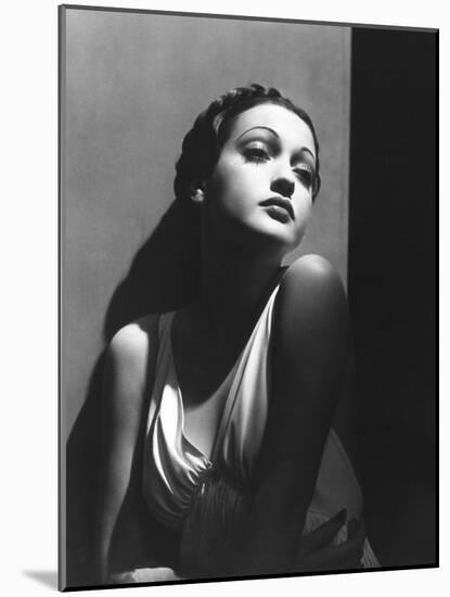 Dorothy Lamour, 1937-null-Mounted Photographic Print