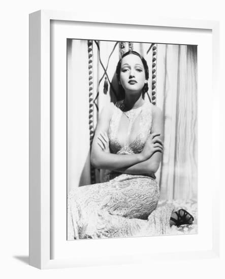 Dorothy Lamour, 1942-null-Framed Photographic Print