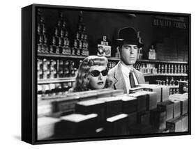 DOUBLE INDEMNITY, 1944 directed by BILLY WILDER Barbara Stanwyck and Fred McMurray (b/w photo)-null-Framed Stretched Canvas