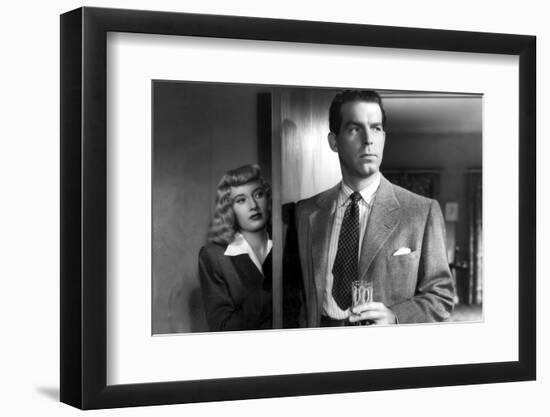 DOUBLE INDEMNITY, 1944 directed by BILLY WILDER Barbara Stanwyck and Fred McMurray (b/w photo)-null-Framed Photo