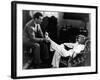 DOUBLE INDEMNITY, 1944 directed by BILLY WILDER Fred MacMurray and Barbara Stanwyck (b/w photo)-null-Framed Photo