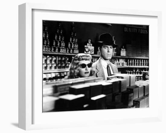 Double Indemnity, Barbara Stanwyck, Fred MacMurray, 1944-null-Framed Photo