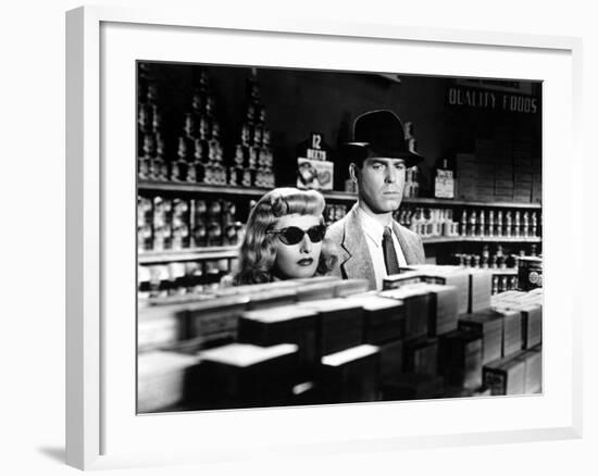 Double Indemnity, Barbara Stanwyck, Fred MacMurray, 1944-null-Framed Photo