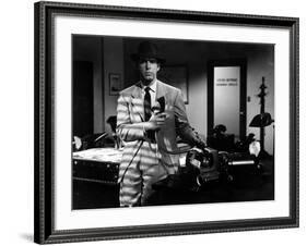 Double Indemnity, Fred MacMurray, 1944-null-Framed Photo