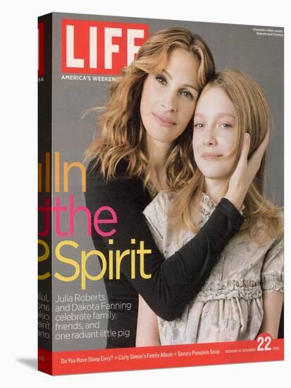 Double Portrait of Actors Julia Roberts and Dakota Fanning, December 22, 2006-Brigitte Lacombe-Stretched Canvas