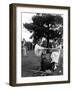 Douglas Fairbanks and sa femme Mary Pickford en, 1923-null-Framed Photo