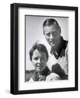 Dr. Edmund Goodman and His Wife, Long Island, NY, 1951-Alfred Eisenstaedt-Framed Photographic Print