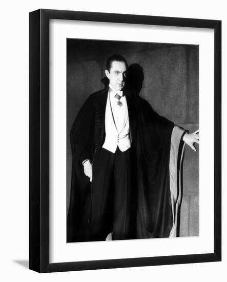 Dracula, Bela Lugosi, 1931-null-Framed Photo