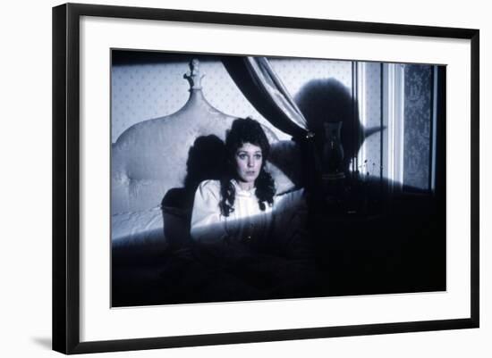 Dracula by JohnBadham with Janine Duvitski, 1979 (photo)-null-Framed Photo