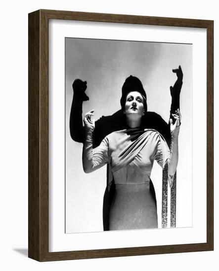Dracula's Daughter, Gloria Holden, 1936-null-Framed Photo