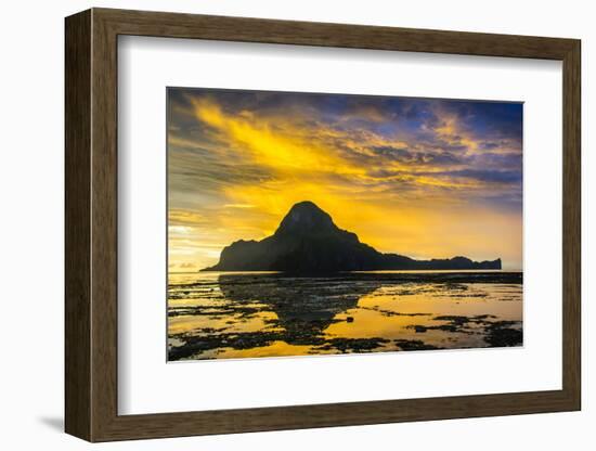 Dramatic Sunset Light over the Bay of El Nido, Bacuit Archipelago, Palawan, Philippines-Michael Runkel-Framed Photographic Print