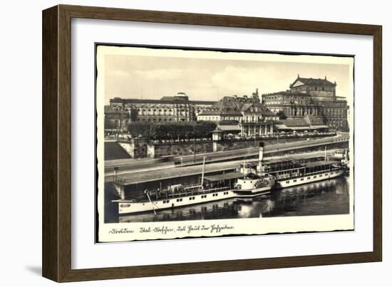 Dresden, Dampfer Pillnitz, Ital. Dörfchen, Café-null-Framed Giclee Print