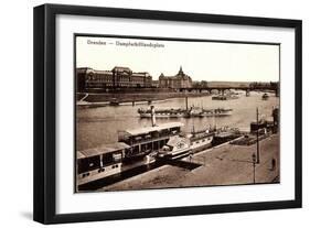 Dresden, Dampfschifflandeplatz,Dampfer Karlsbad,Elbe-null-Framed Giclee Print