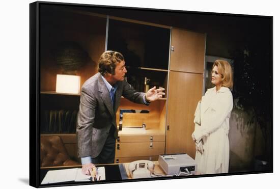 DRESSED TO KILL, 1980 directed by BRIAN by PALMA Michael Caine / Angie Dickinson (photo)-null-Framed Stretched Canvas