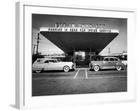 Drive-In-Restaurant, in Los Angeles Suburb-Loomis Dean-Framed Photographic Print