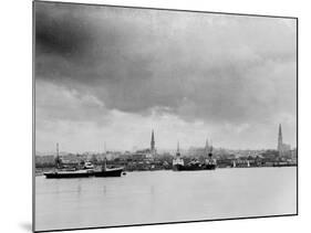 Dublin Harbour 1930S-null-Mounted Photographic Print