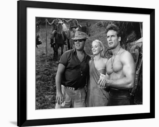 DUEL OF THE TITANS (aka ROMOLO E REMO), 1961-null-Framed Photo