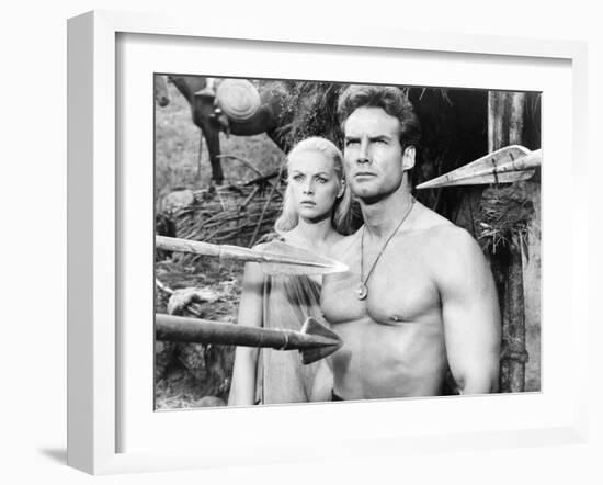 Duel of the Titans, (Aka Romolo E Remo), from Left: Virna Lisi, Steve Reeves, 1961-null-Framed Photo