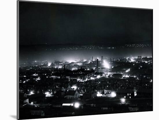 Dundee at Night, April 1935-null-Mounted Premium Photographic Print