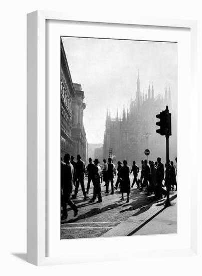 Duomo Square-Mario de Biasi-Framed Giclee Print
