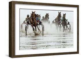 Duuuhnnn-M. Hulsbusch-Framed Photographic Print