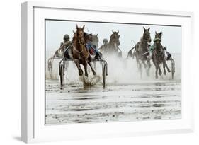 Duuuhnnn-M. Hulsbusch-Framed Photographic Print