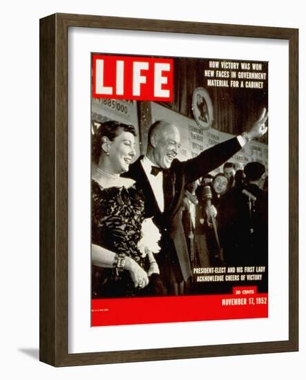Dwight D. Eisenhower and Mamie, November 17, 1952-Hank Walker-Framed Photographic Print