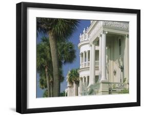 Early 19th Century Houses in the Historic Center of Charleston, South Carolina, USA-Duncan Maxwell-Framed Photographic Print