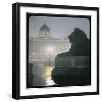 Early Morning in Trafalgar Square-null-Framed Photographic Print