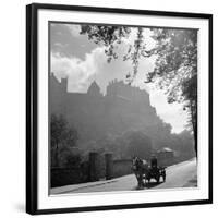 Edinburgh Castle 1910-Staff-Framed Photographic Print