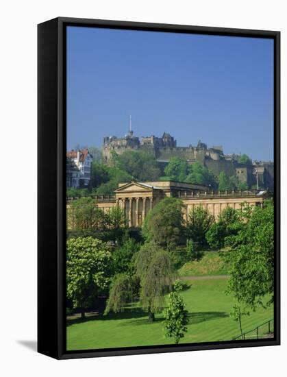 Edinburgh Castle and National Gallery, Edinburgh, Lothian, Scotland, UK, Europe-Roy Rainford-Framed Stretched Canvas