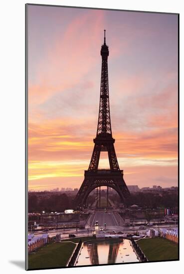 Eiffel Tower at Sunrise, Paris, Ile De France, France, Europe-Markus Lange-Mounted Photographic Print