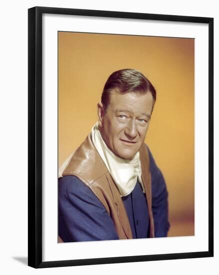 EL DORADO, 1967 directed by HOWARD HAWKS John Wayne (photo)-null-Framed Photo