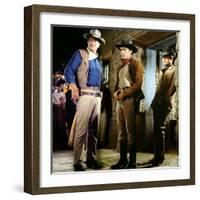 El Dorado, John Wayne, Christopher George, James Caan, 1967-null-Framed Photo