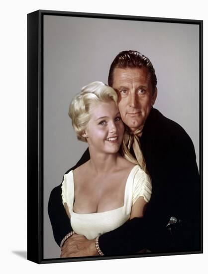 El Perdido (The Last Sunset) by Robert Aldrich with Carol Lynley and Kirk Douglas, 1961 (photo)-null-Framed Stretched Canvas